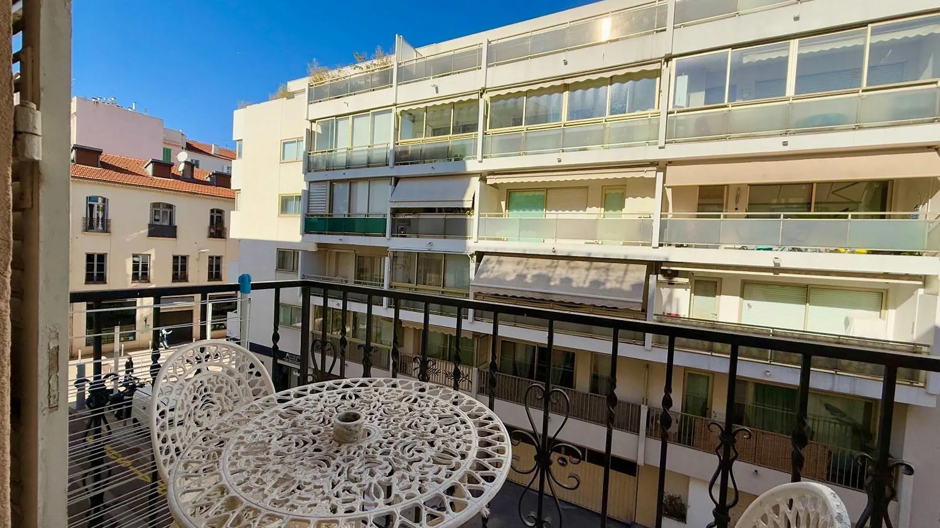 A025-Appartement 2 Chambres - Carre D'Or-Hyper Centre Cannes Appartamento